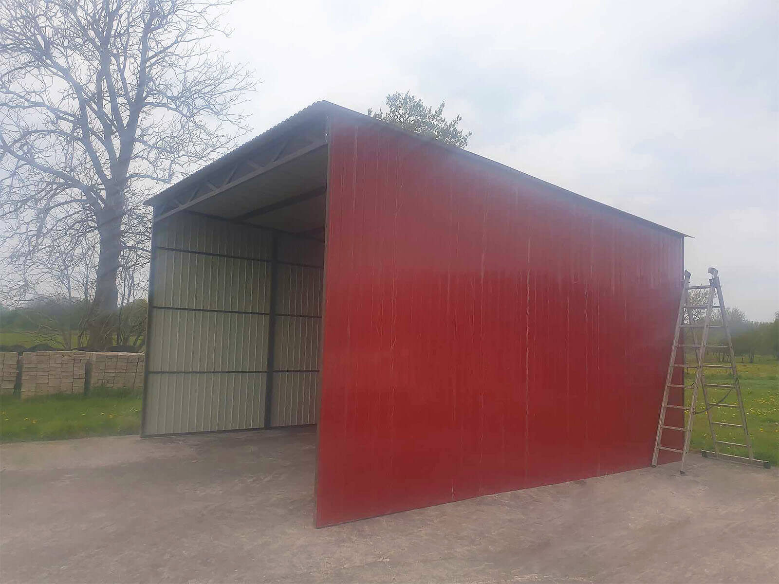 Carport 3 x 6 mit Pultdach nach hinten, farbe Feuerrot RAL 3011